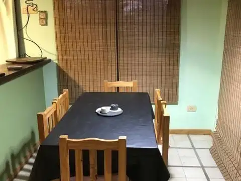 Casa - Venta - Argentina, Villa Gesell -  310  200
