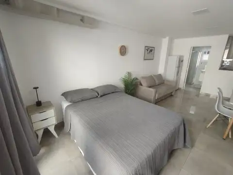 MONOAMBIENTE RECICLADO CON PATIO Y BALCON-CHAUVIN