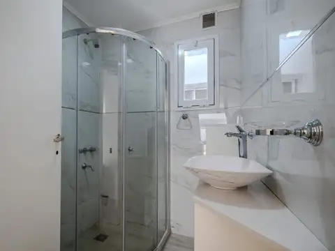 MONOAMBIENTE RECICLADO CON PATIO Y BALCON-CHAUVIN