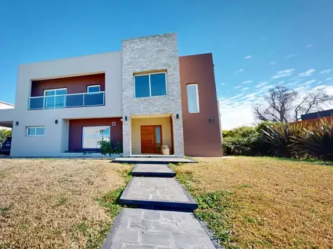 CASA VENTA 5 AMB HARAS STA MARIA ESCOBAR FINANCIA.