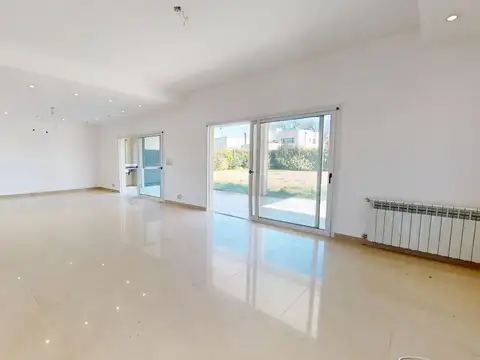 Casa en Venta en Belen de Escobar, USD 286.000