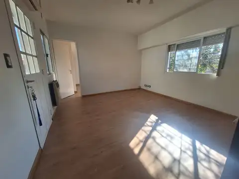 Depto Tipo Casa en Venta 24 años