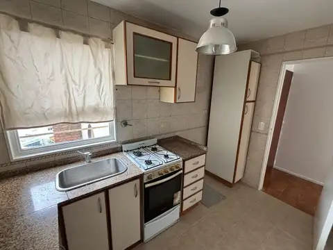 Departamento en Alquiler en Belgrano R, $ 800.000