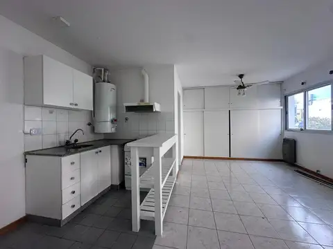 SAN ISIDRO - LA CALABRIA - MONOAMBIENTE  - EXPENSAS BAJAS
