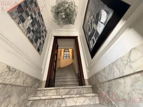 Depto Tipo Casa en Alquiler de 6 ambientes