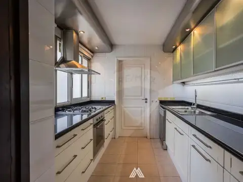 Departamento en Venta con 2 cocheras