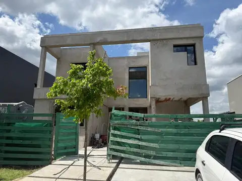 Casa  en Venta en Araucarias, Puertos, Escobar