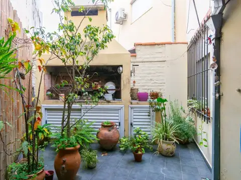 Depto Tipo Casa en Venta 27 años