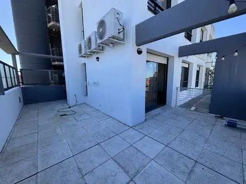 Departamento en Alquiler con 1 cocheras