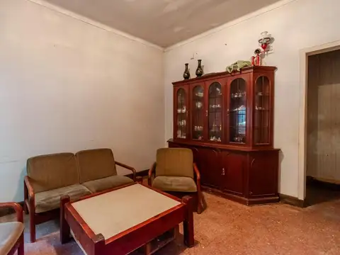 Castro Barros 1438