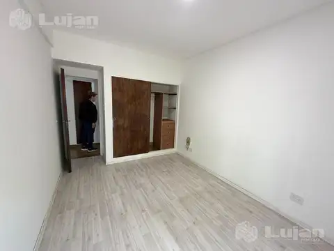 Depto Tipo Casa en Alquiler en Mataderos, $ 760.000