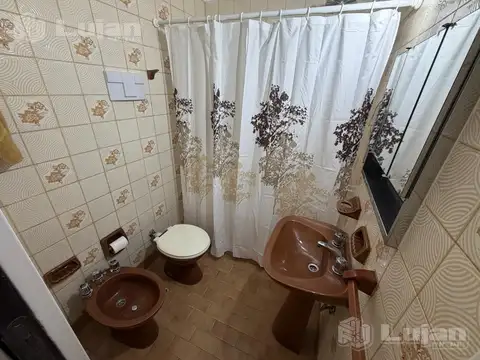 Depto Tipo Casa en Alquiler 50 años