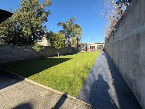 Venta casa3 ambientes parque Remedios de Escalada