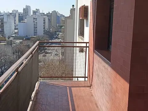 Portela 200, Piso 7