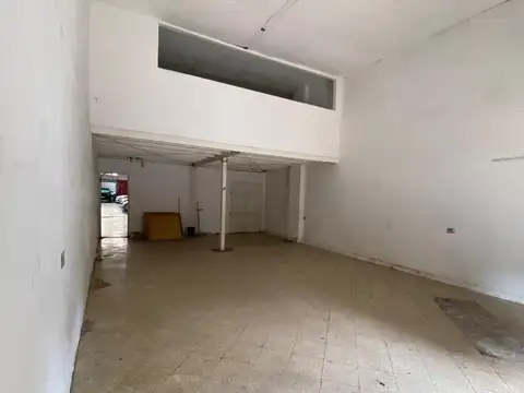 ALQUILO LOCAL COMERCIAL SOBRE IMPORTANTE AVENIDA Bº CENTRO