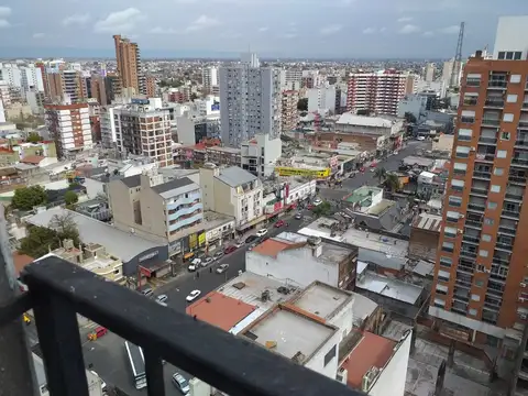 VENTA DE DEPARTAMENTO 2 AMBIENTES CON COCHERA EN RAMOS MEJIA CENTRO