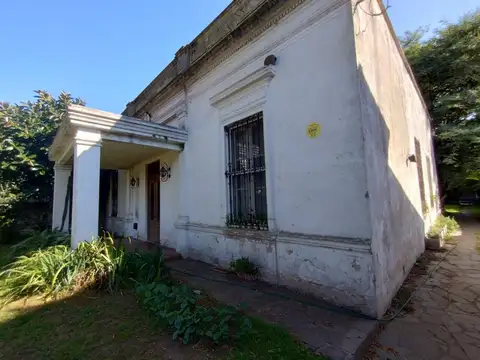 Casa en Venta con 6 cocheras