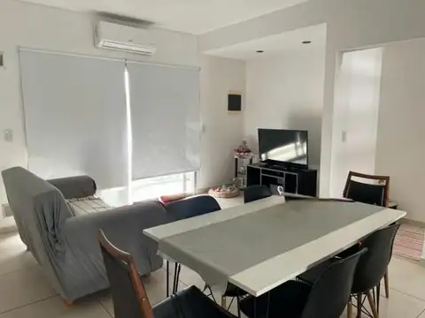 Depto Tipo Casa en Venta en Ituzaingo Norte, USD 120.000