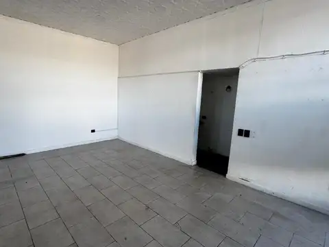 Local en Alquiler Via Púb.