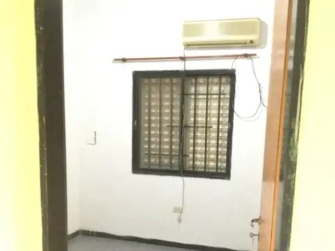 GRANADERO BAIGORRIA /CASA EN VENTA  BARRIO LOS ROBLES