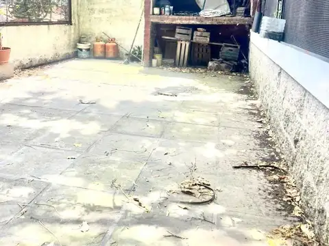 Charlone 286 , Piso 1