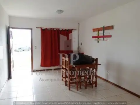 Depto Tipo Casa 3 ambientes con 2 baños