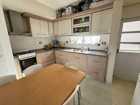 Depto Tipo Casa en Venta de 4 ambientes