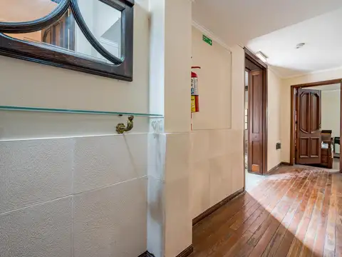 Casa 18 ambientes con 19 baños