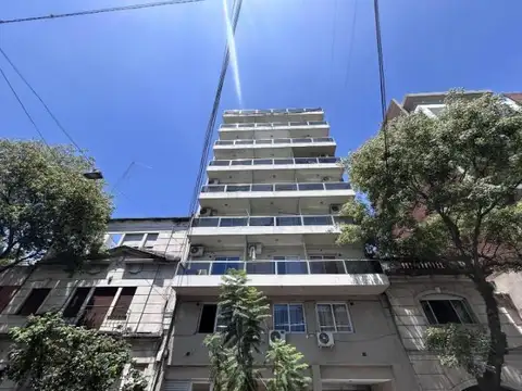 Departamento en Venta, Martin, Rosario, monoambiente en oportunidad !