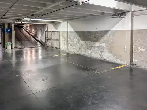 COCHERA CUBIERTA FIJA - VENTA - INGRESO POR RAMPA - LAS CAÑITAS