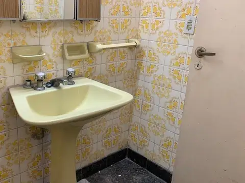 Depto Tipo Casa 2 ambientes con 1 baño