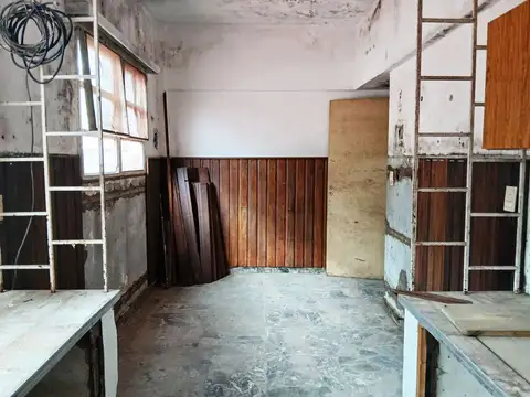 Depto Tipo Casa 6 ambientes con 2 baños