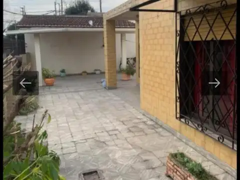 Casa 3 ambientes con 1 baño