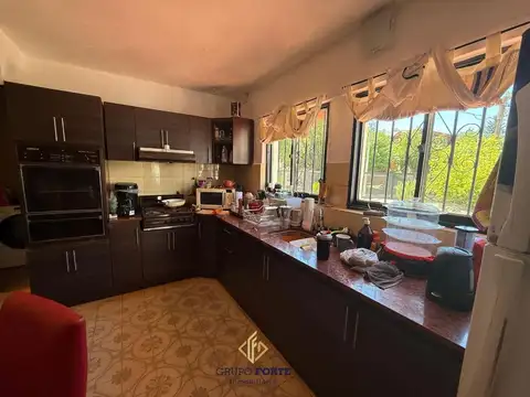 Casa 3 ambientes con 2 baños