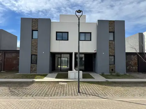 APTO BANCOR DUPLEX 3 DORM. HOUSING DE CATEGORÍA!!