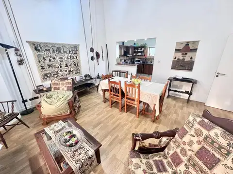 Casa en planta baja en muy buen estado y ubicación.