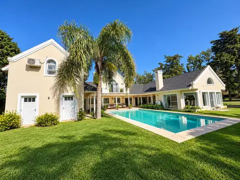 CASA EN VENTA EN SAN DIEGO 6 AMBIENTES | 5 SUITES Y FINANCIA