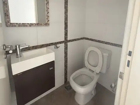 Alquiler 3 ambientes amplio al frente con balcón - Villa Lugano