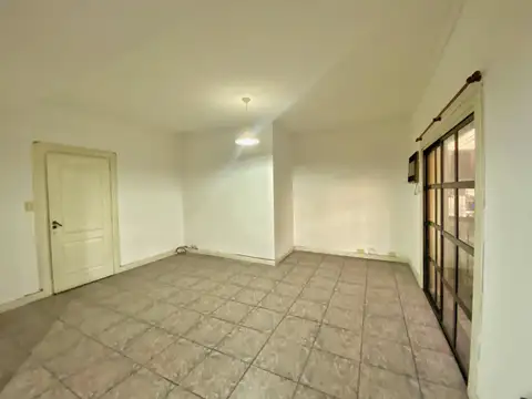 Departamento en Alquiler en Valentín Alsina, $ 700.000