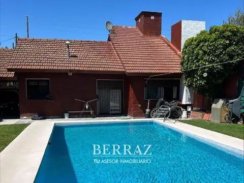 Casa venta 4 ambientes en barrio Montecarlo Pilar lote de 360 m2