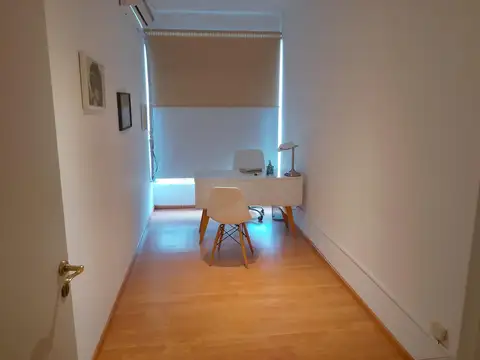 Oficina en Venta al Este