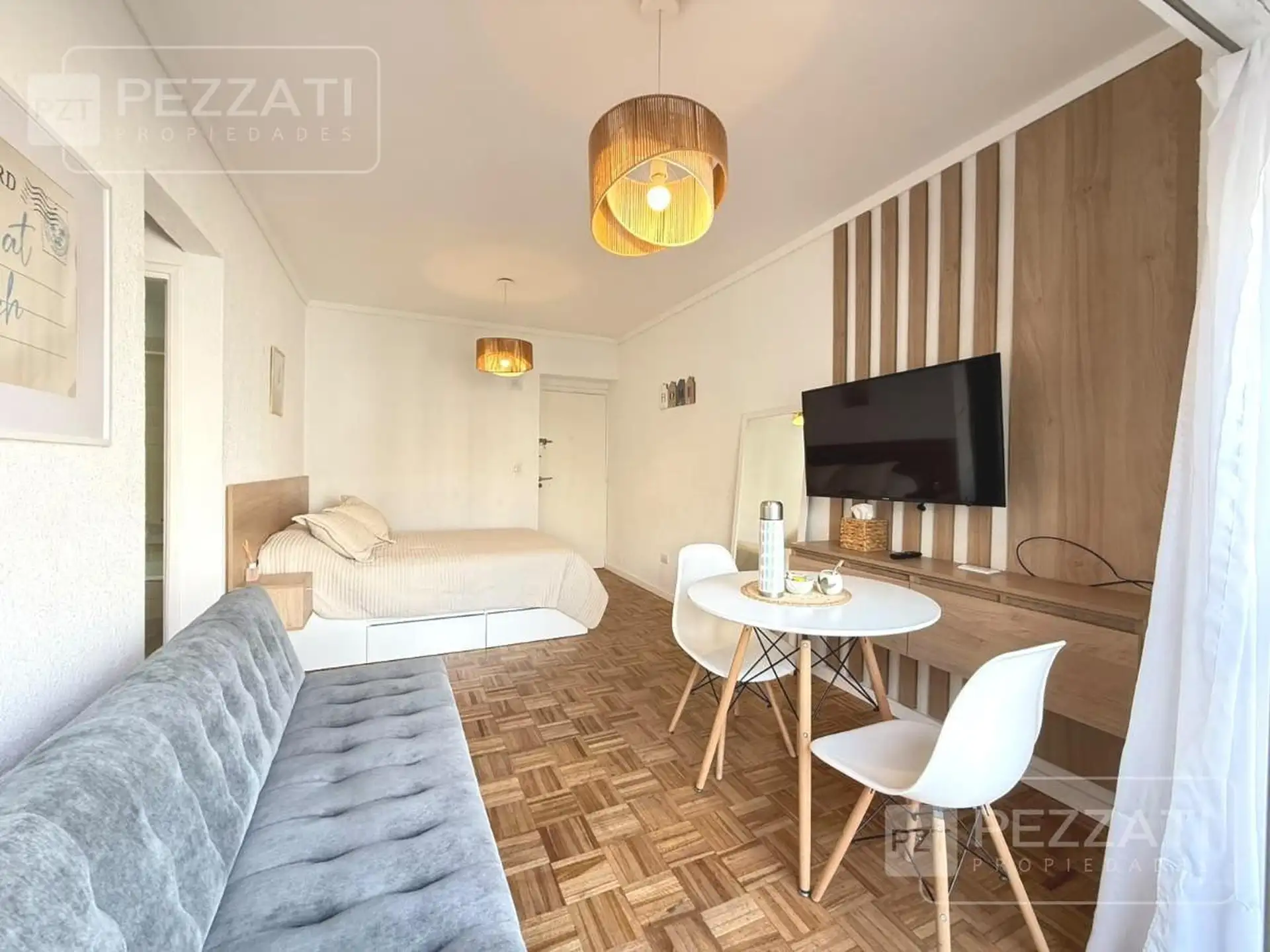 Depto 1 amb, 27m² con balcón — Paseo Aldrey