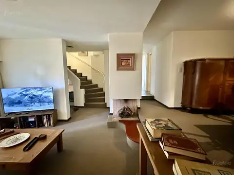 Depto Tipo Casa en Venta 40 años