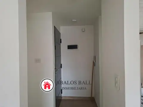 Pres. Urquiza 3074 , Piso 2