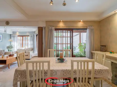 Depto Tipo Casa en Venta de 4 dormitorios