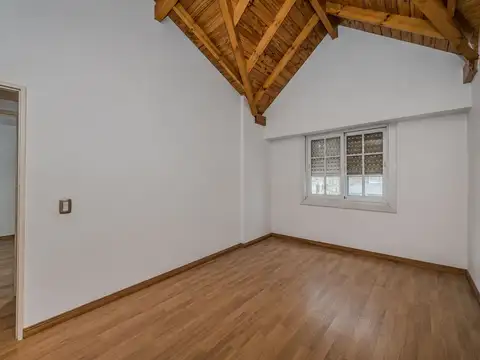 Depto Tipo Casa en Venta en Santos Lugares, USD 170.000