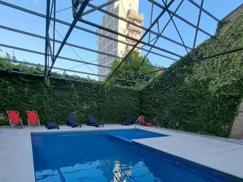 "Amplio y luminoso 2 Ambientes en Banfield Este – Edificio de Categoría"