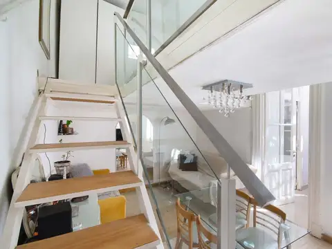 Depto Tipo Casa en Venta 52 años