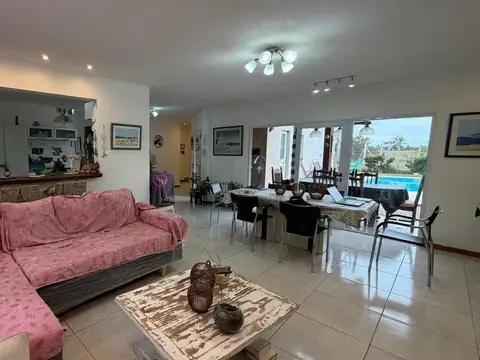 Casa en Venta en Pilar del Este - San Alfonso, USD 156.000