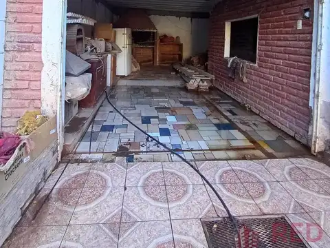 Casa 3 ambientes con 1 baño